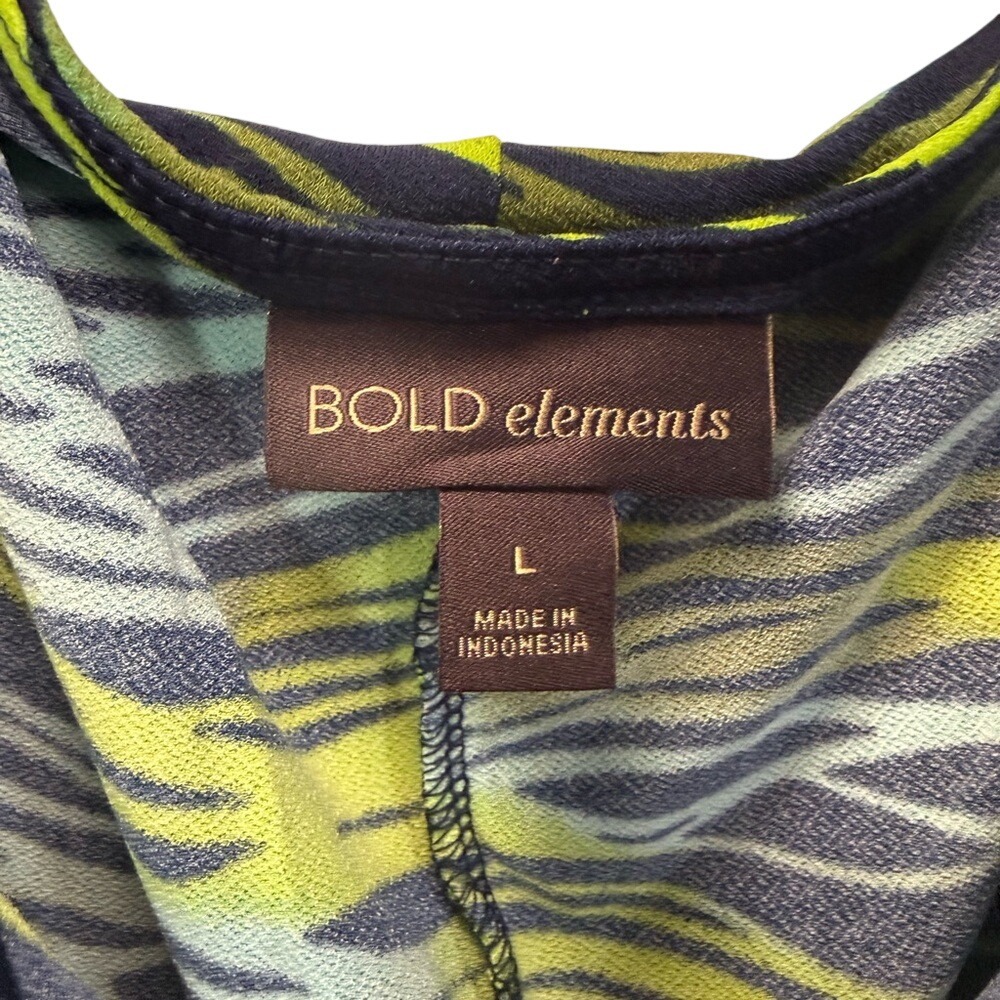 Bold Elements Blue Wave Multi Cold Shoulder Buckle Top Large NWT - Picture 3 of 8